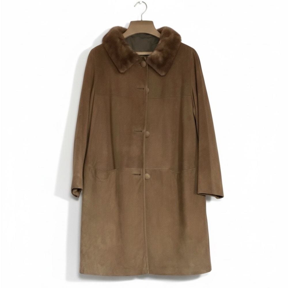 1960’s Vintage Women’s Knee Length Coat